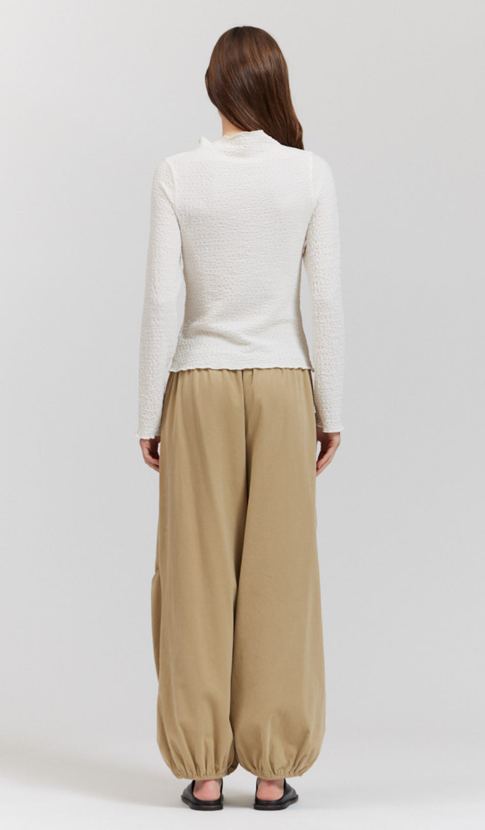 Elsewhere milk mock turtleneck